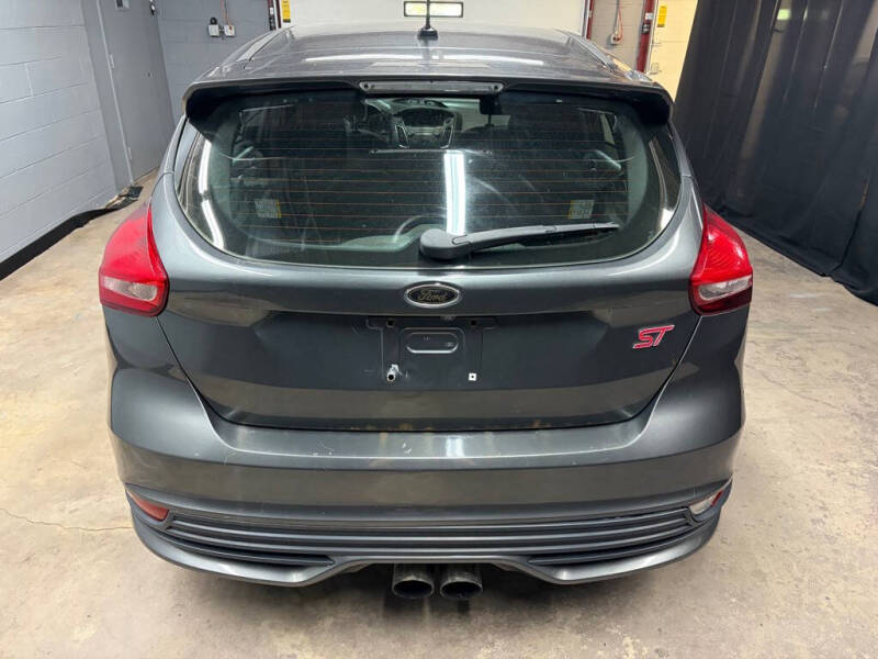 2017 Ford Focus ST