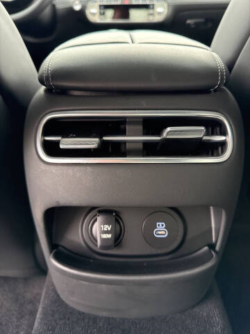 2025 Genesis G90 3.5T e-Supercharger