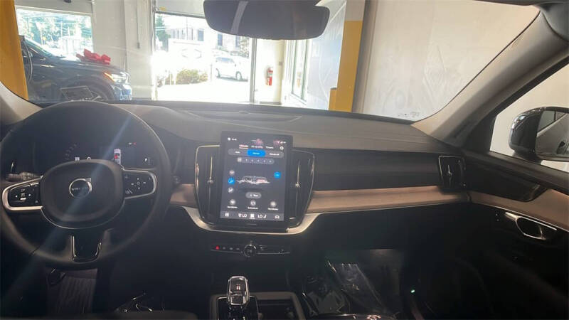 2026 Volvo XC90 B6 Plus 7P