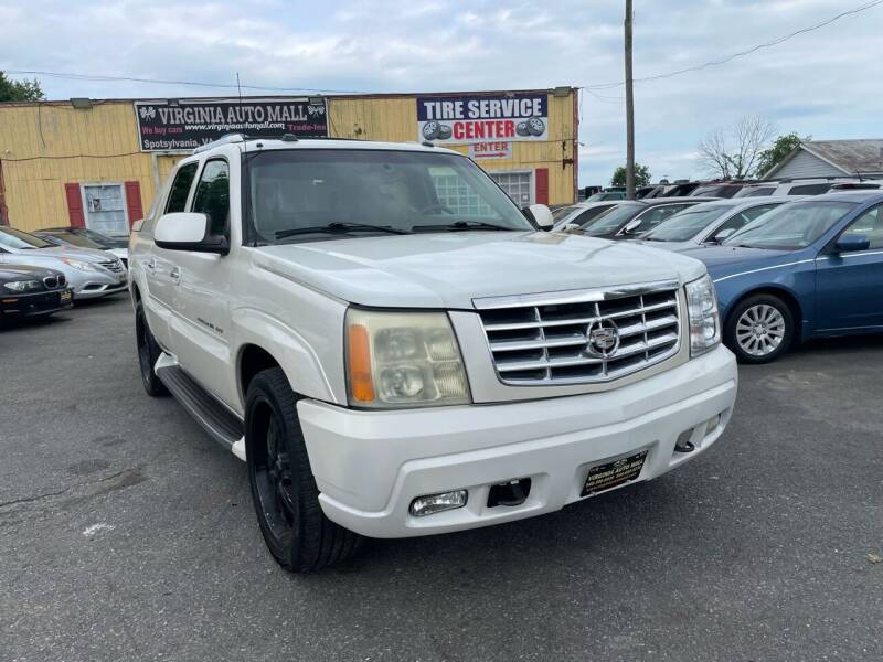 2004 Cadillac Escalade EXT for sale at Virginia Auto Mall in Woodford VA