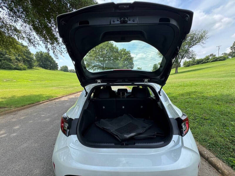 2024 Toyota Corolla Hatchback SE