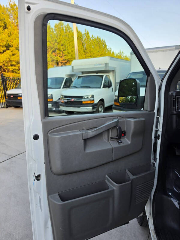 2021 GMC Savana 2500