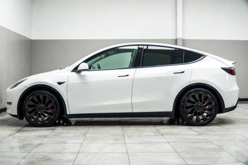 2023 Tesla Model Y Performance