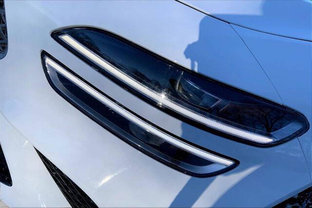 2023 Genesis G70