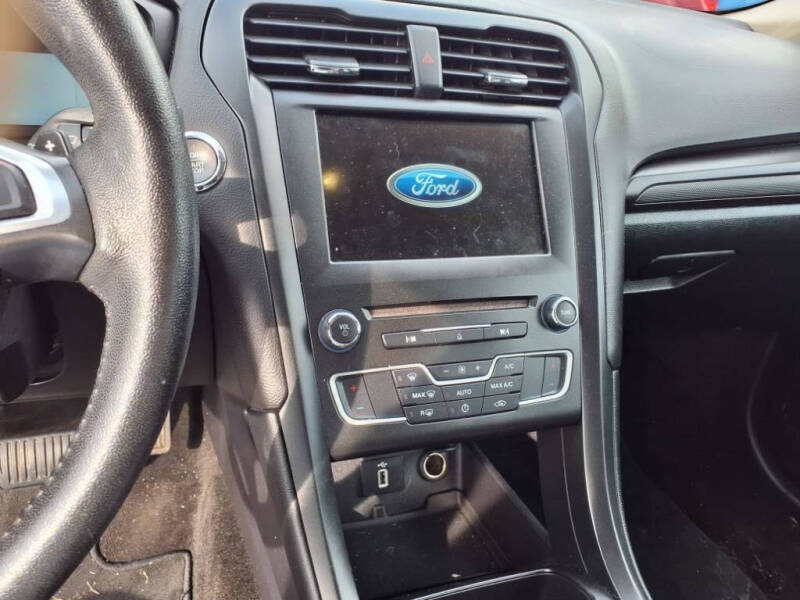 2018 Ford Fusion SE