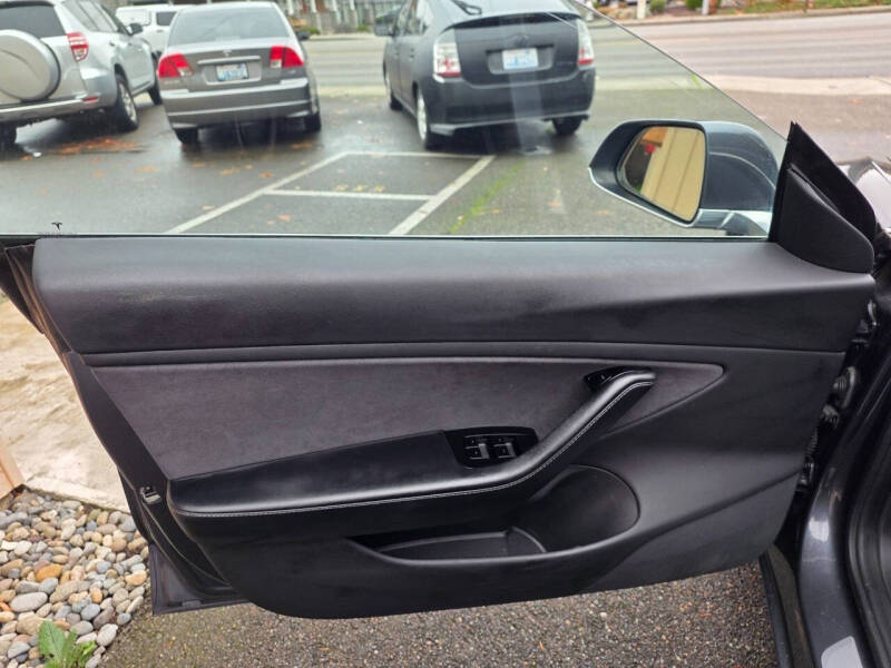 2018 Tesla Model 3 Mid Range