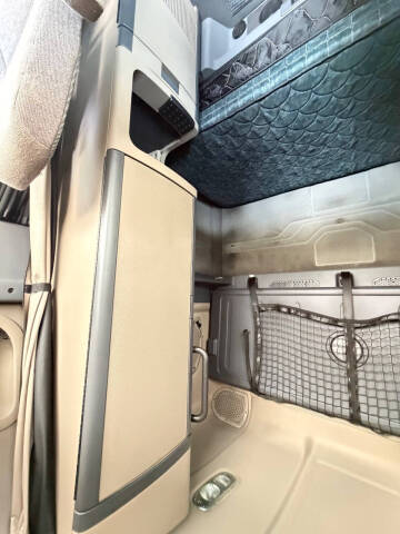 2013 Freightliner Cascadia