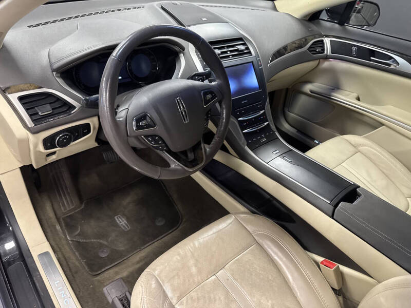 2014 Lincoln MKZ
