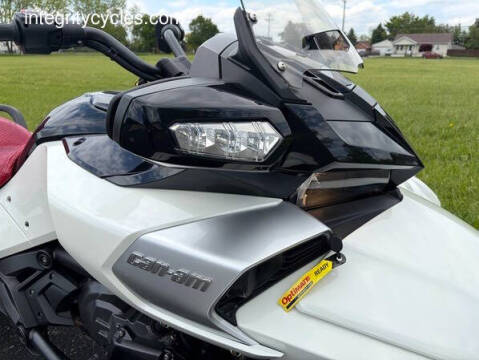 2017 Can-Am SPYDER F3-T SE6