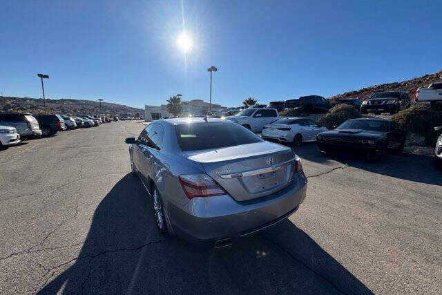 2011 Acura RL