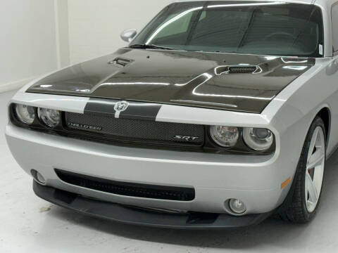 2008 Dodge Challenger SRT8
