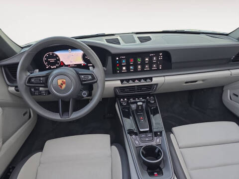 2025 Porsche 911 Carrera