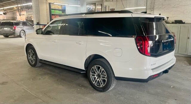 2026 Ford Expedition MAX Active