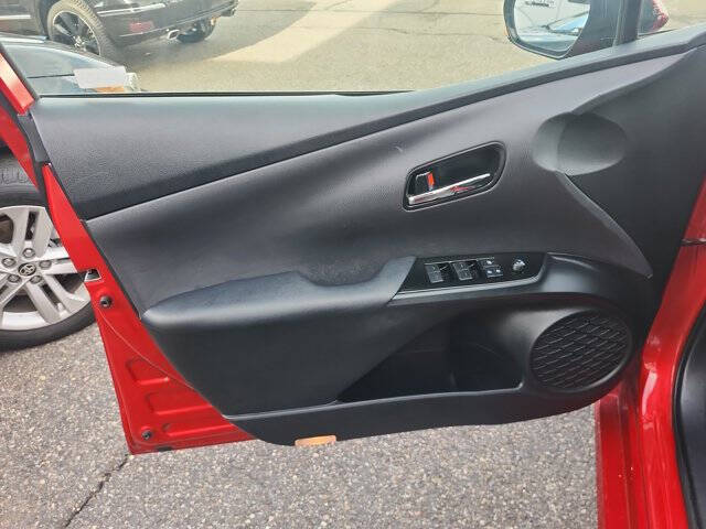 2019 Toyota Prius LE