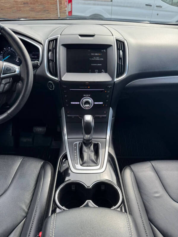 2018 Ford Edge Titanium