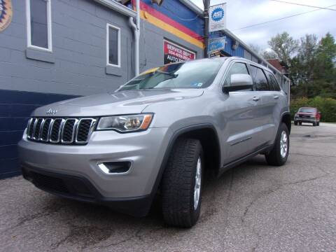 2018 Jeep Grand Cherokee for sale at Allen's Pre-Owned Autos in Pennsboro WV
