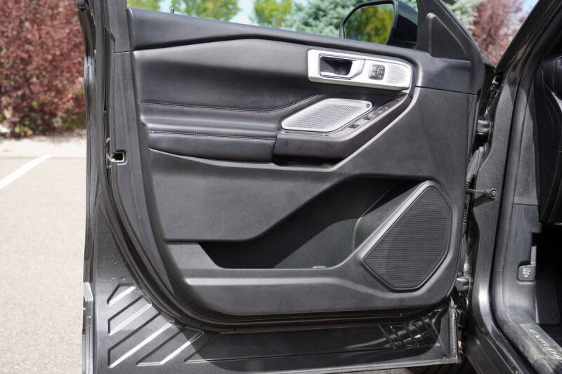 2020 Ford Explorer Platinum