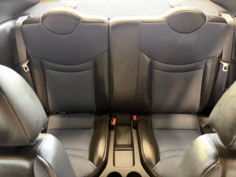2004 Saturn Ion Red Line