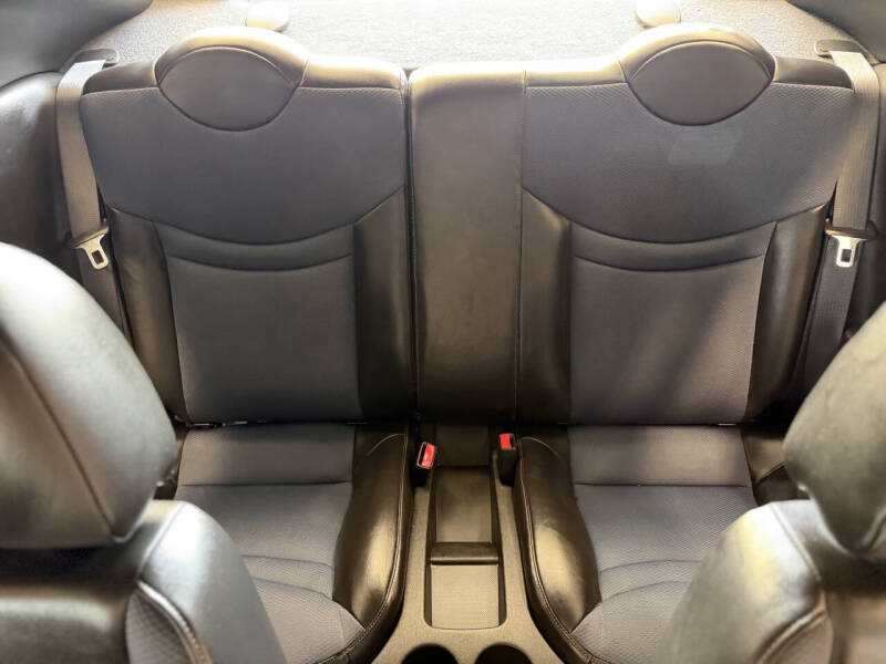 2004 Saturn Ion Red Line