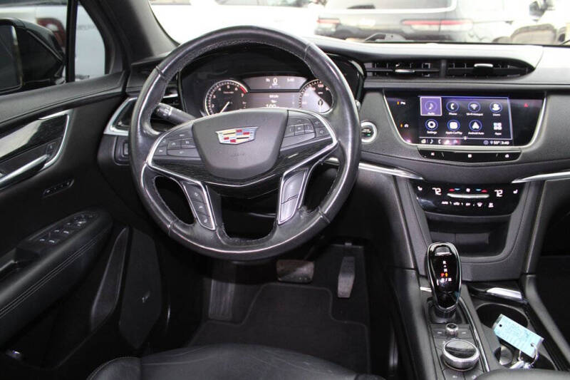 2020 Cadillac XT5 Premium Luxury