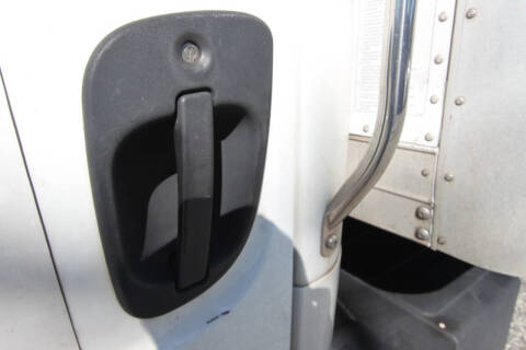 2015 Freightliner M2 106