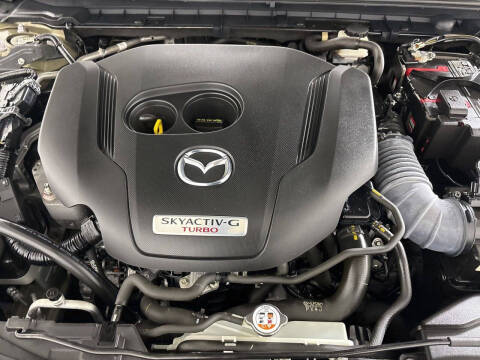 2024 Mazda Mazda3 Hatchback 2.5 Carbon Turbo