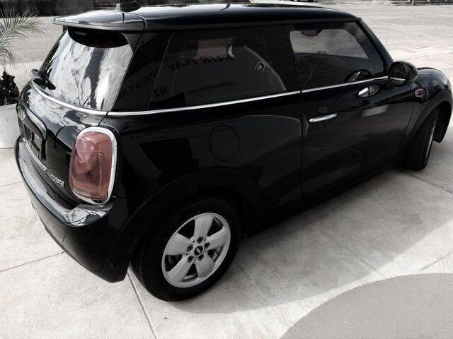2017 MINI Hardtop 2 Door Cooper