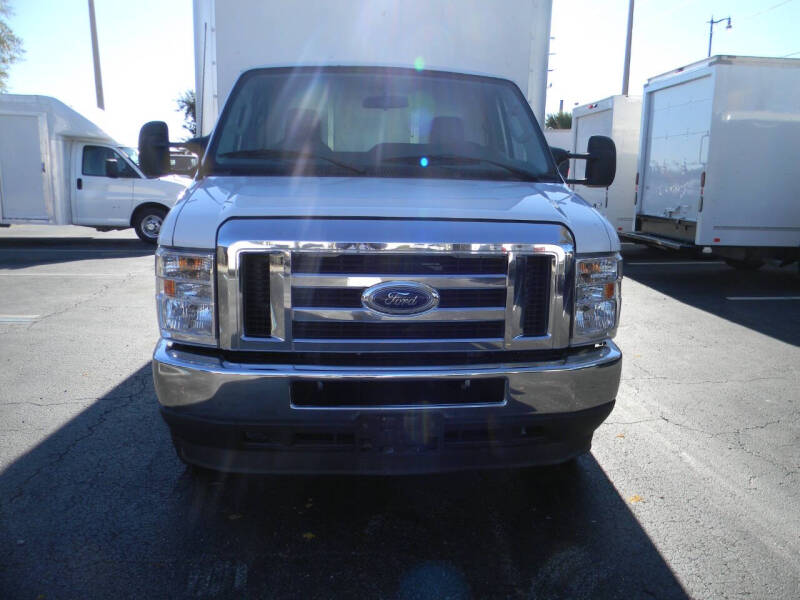 2023 Ford E-450