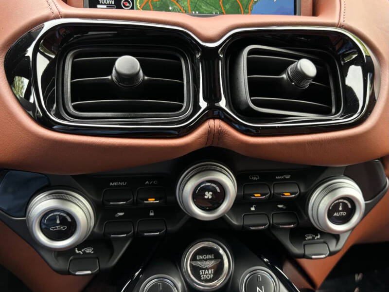 2020 Aston Martin Vantage