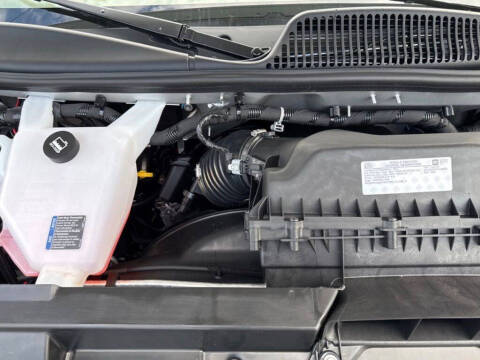 2025 Chevrolet Express 2500