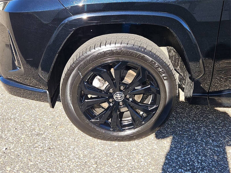 2022 Toyota RAV4 Hybrid SE