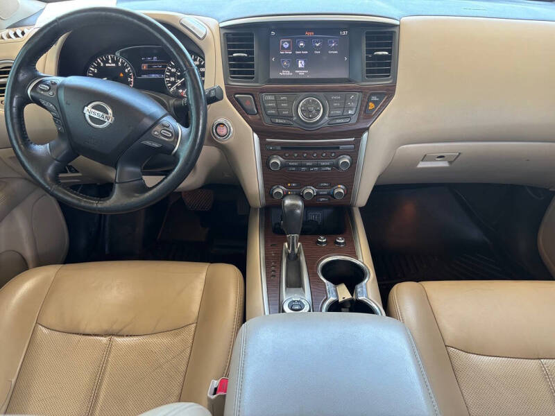 2018 Nissan Pathfinder Platinum