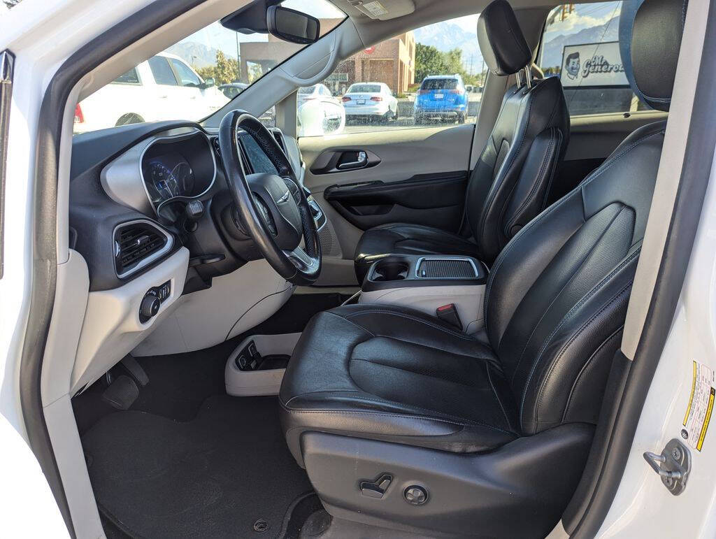 2021 Chrysler Pacifica for sale at Axio Auto Boise in Boise, ID