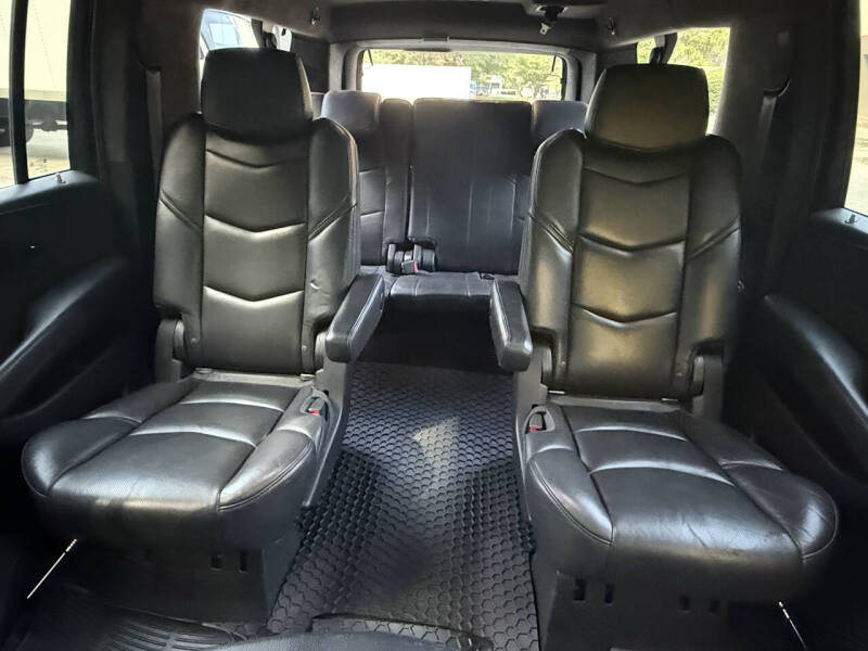 2017 Cadillac Escalade ESV Platinum