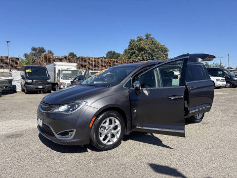 2020 Chrysler Pacifica Limited