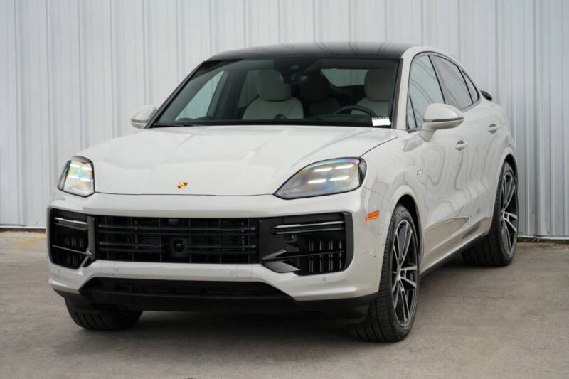 2024 Porsche Cayenne Turbo E-Hybrid Coupe