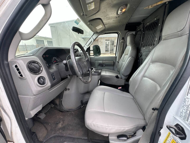2014 Ford E-Series E-150