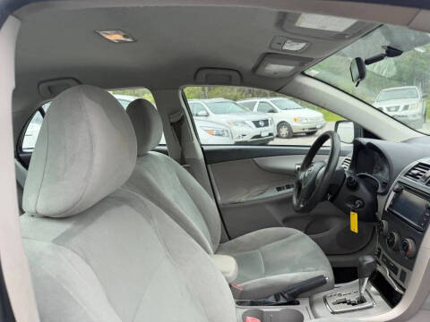 2013 Toyota Corolla LE