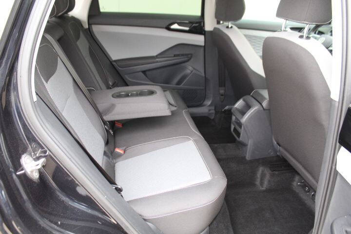 2024 Volkswagen Taos S