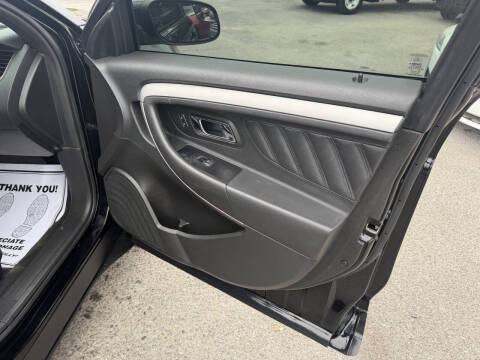 2016 Ford Taurus SEL