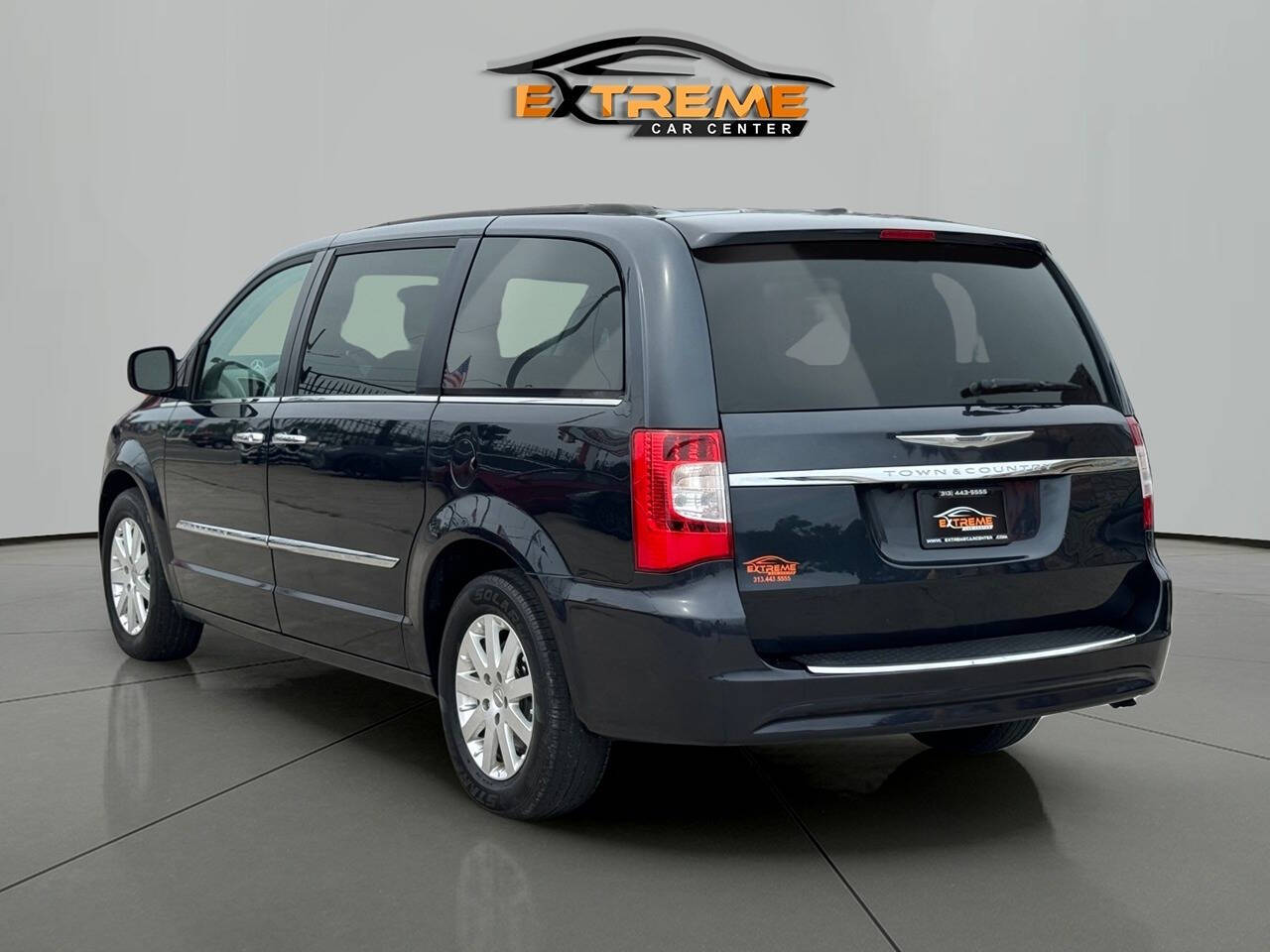 2014 Chrysler Town and Country for sale at Extreme Car Center in Detroit, MI