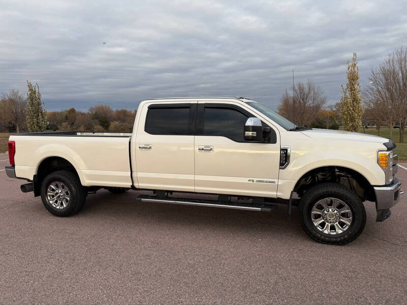2017 Ford F-250 Super Duty Lariat