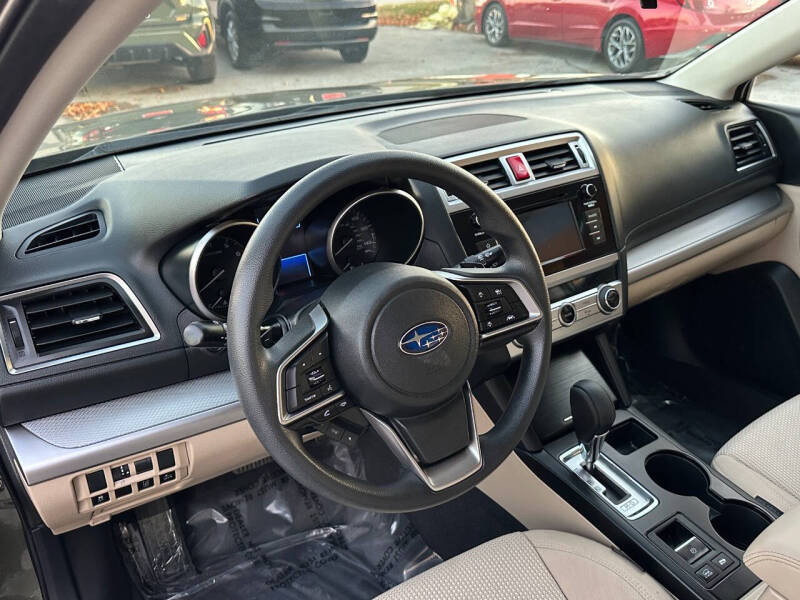 2019 Subaru Outback 2.5i