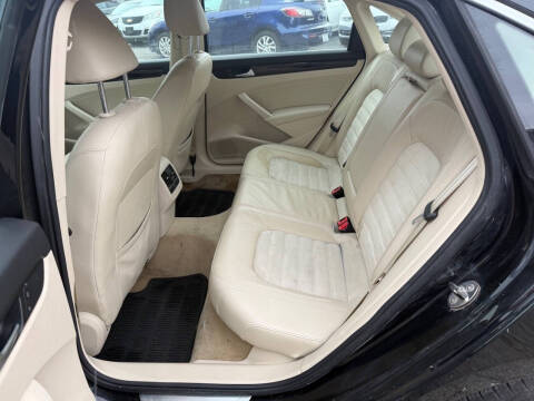 2014 Volkswagen Passat 2.0L TDI SEL Premium