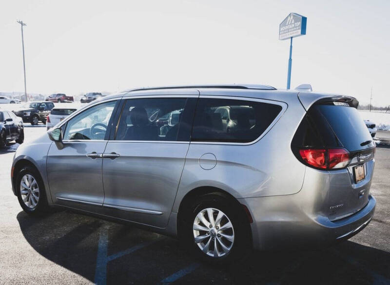 2019 Chrysler Pacifica Touring L