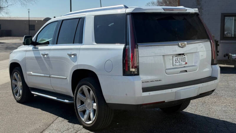 2017 Cadillac Escalade Luxury