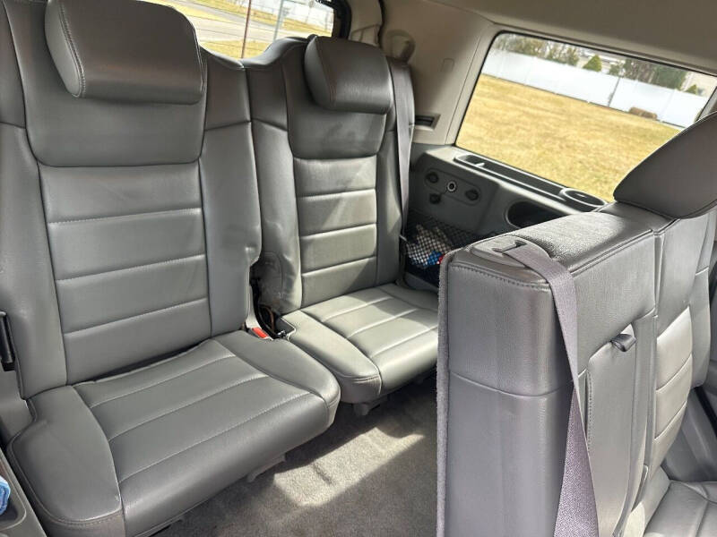 2007 Jeep Commander Sport