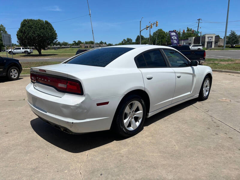 2012 Dodge Charger SE