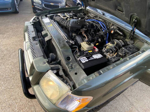 2004 Ford Explorer Sport Trac XLS