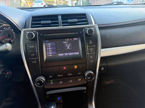 2015 Toyota Camry SE